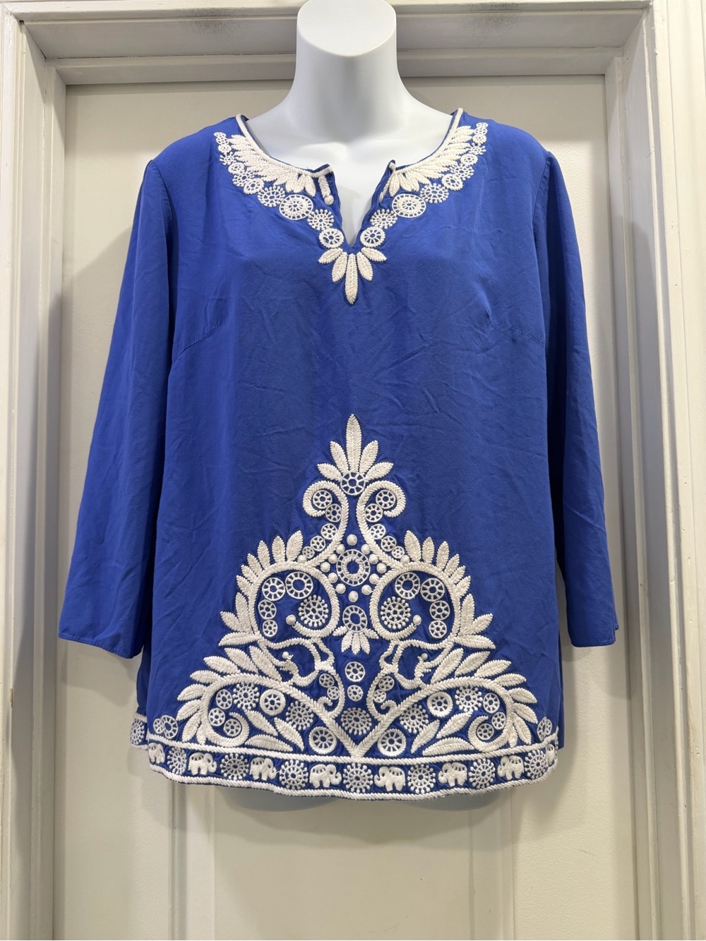 Lilly Pulitzer Royal Blue 3/4 Sleeves  Top Blouse Elephants 🐘 Size Medium